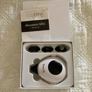 Lumina Microderm NRG Handheld Microdermabrasion Device - White & Black